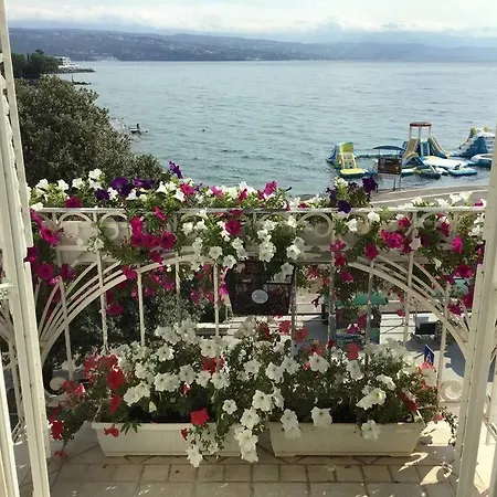 Artspace Sea Front & Terrace Abbazia