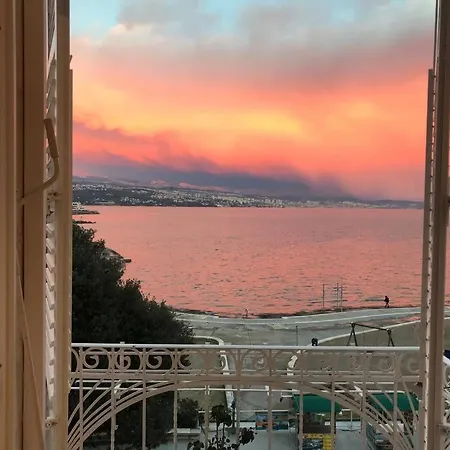 Appartamento Artspace Sea Front & Terrace